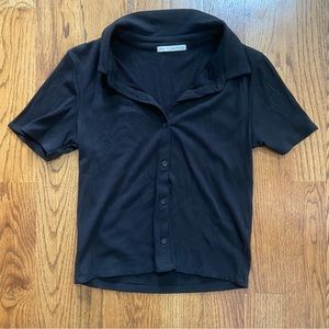 Active USA Black Ribbed Button Down Collared Crop Top